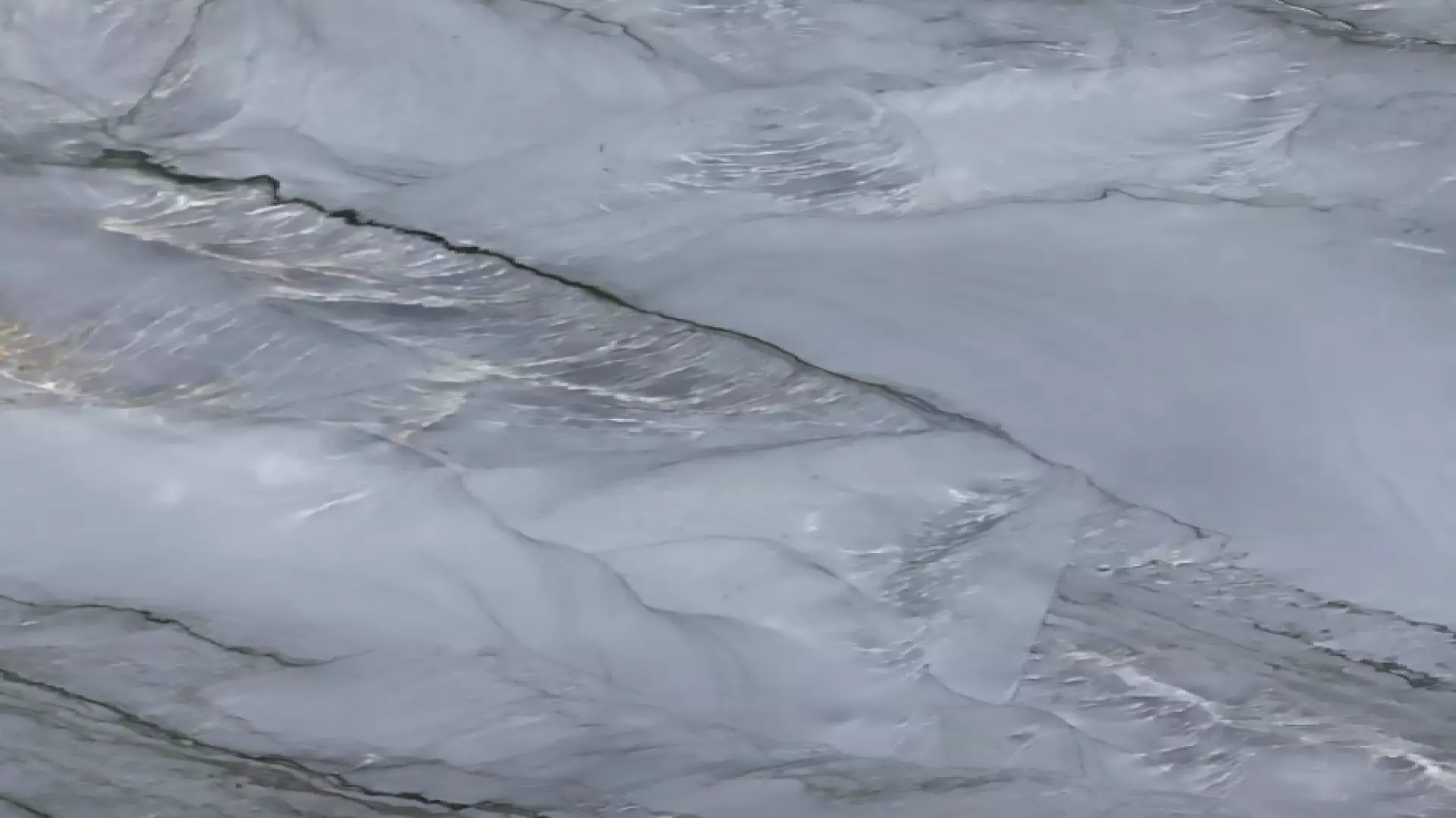 Allure Polished Quartzite In 2 cm material